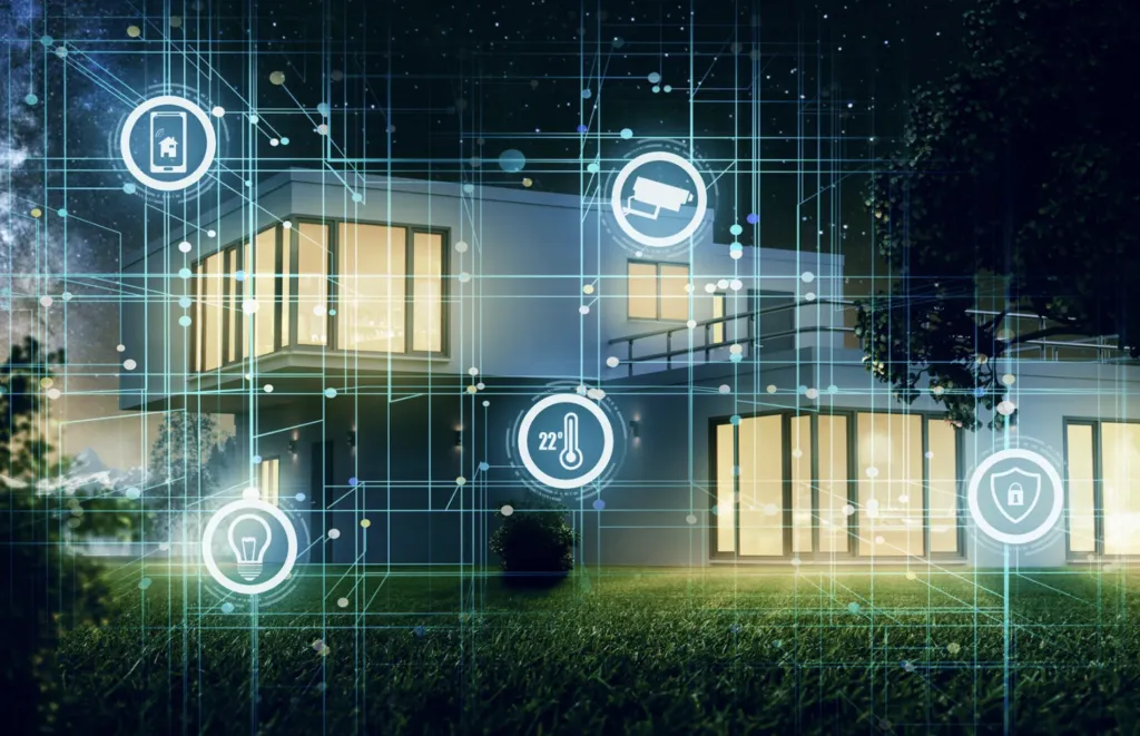 Según Seguritech, casa inteligente donde sensores, cámaras, iluminación y sistemas automatizados interactúan para proteger y facilitar la vida cotidiana.