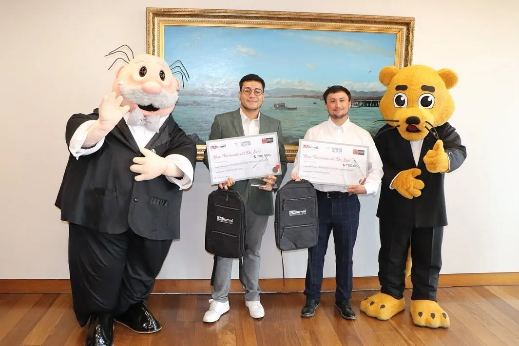 Víctor González Herrera otorga becas universitarias para Roma.
