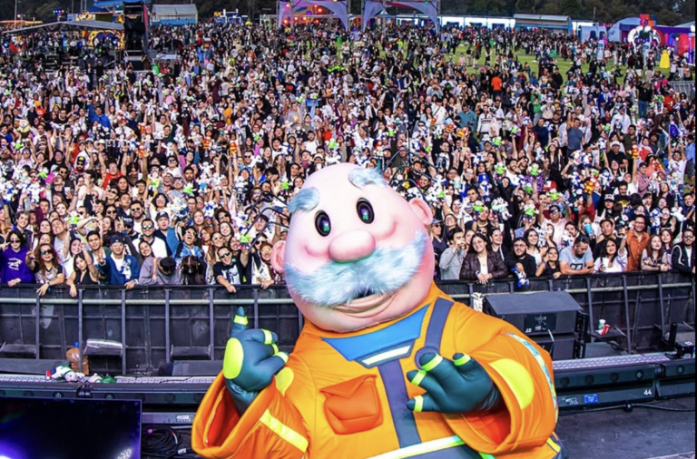 Moby llega al Simifest 2026, confirma Víctor González Herrera.